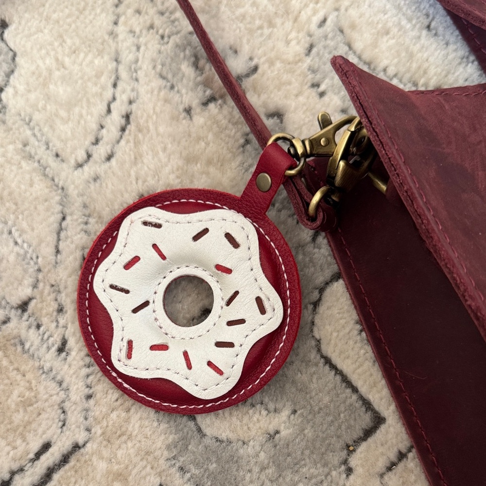 Portland Leather Burgundy Tote Bag - Picture 3 of 5